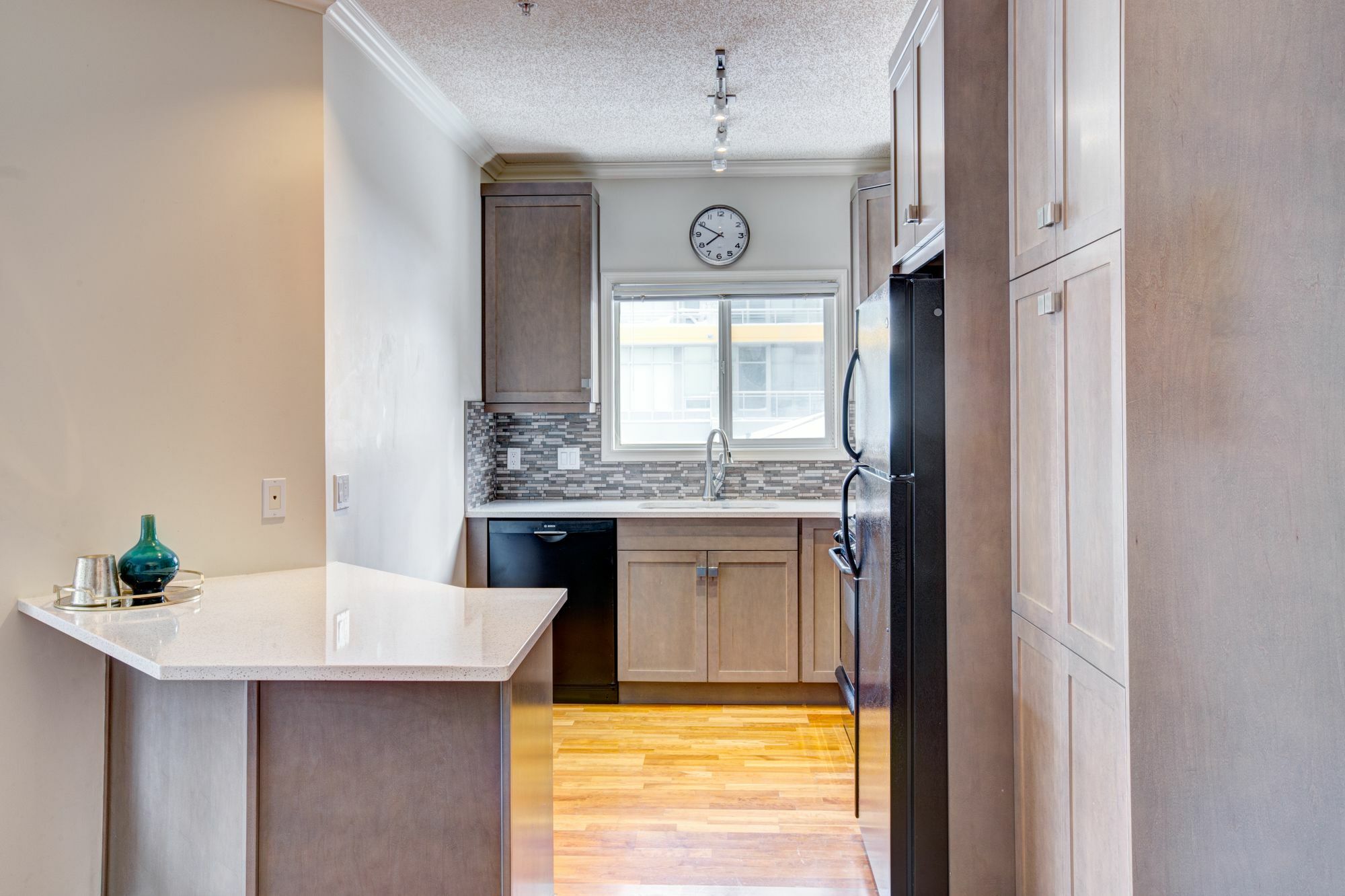 Suite Digs - Genesis Calgary Exterior photo